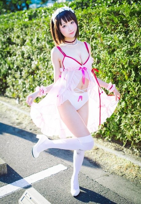 SeeU Cosplay porno kostenlose foto