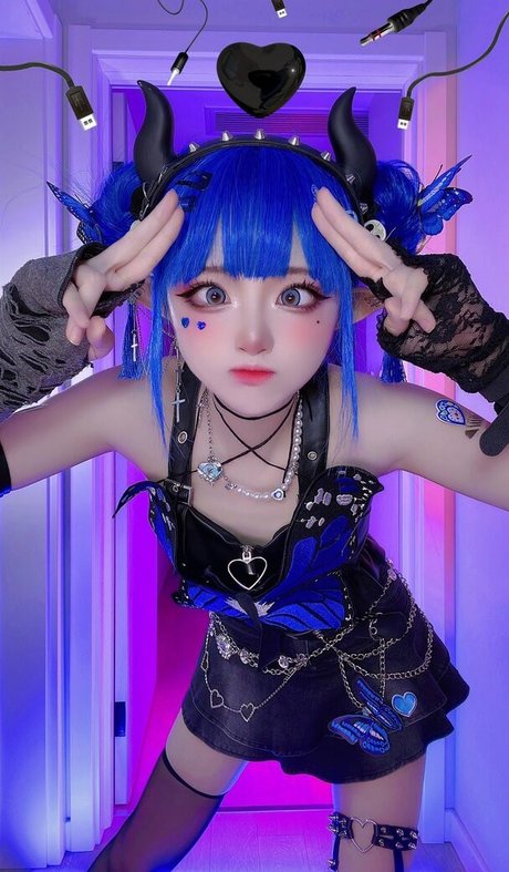 SeeU Cosplay heiße schöne bilder