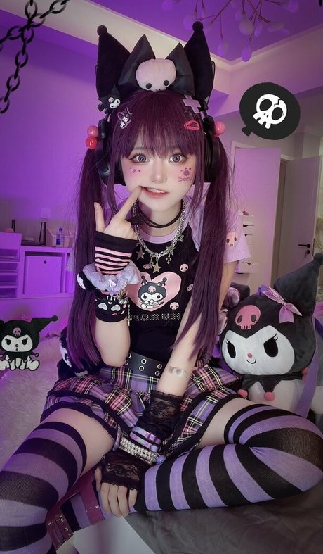 SeeU Cosplay top pornografische bild