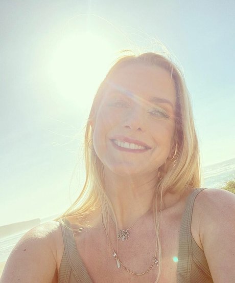 Jeanette Biedermann beste freie galerien