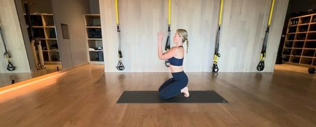 vollbusige rothaarige onlyfans hd pornographische bild