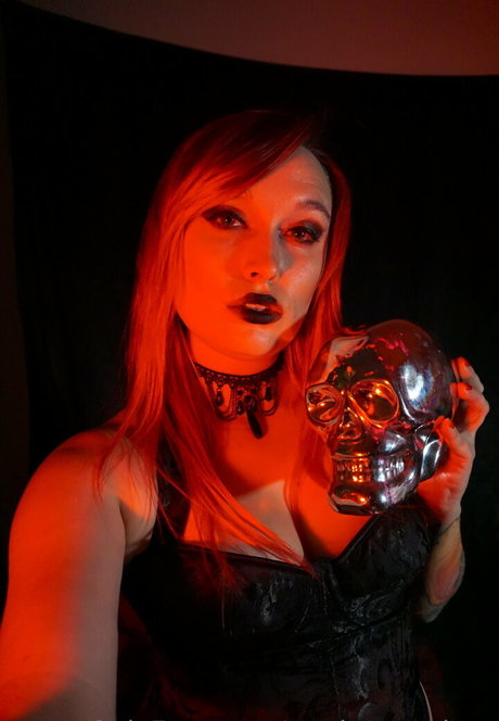 madammedusa schöne hübsche foto