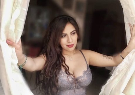 asiatische fingersatz onlyfans kunst top foto