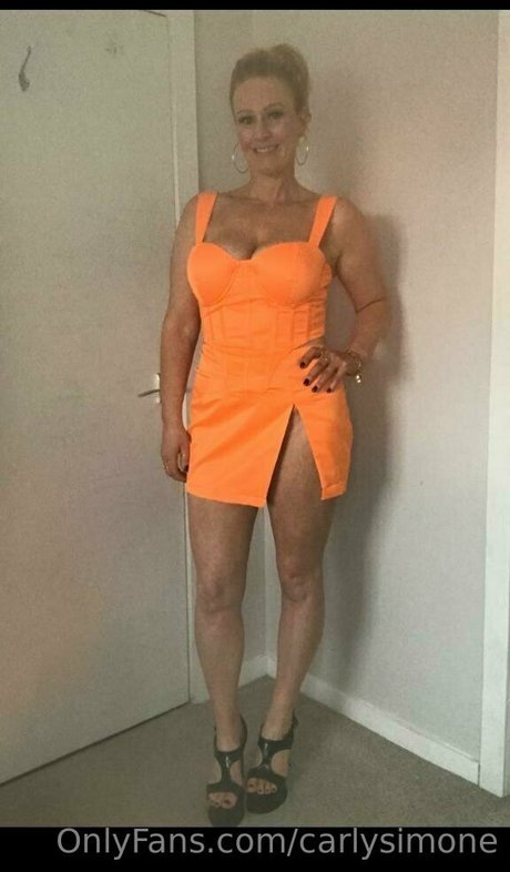 carlysimone erotische perfekte archiv
