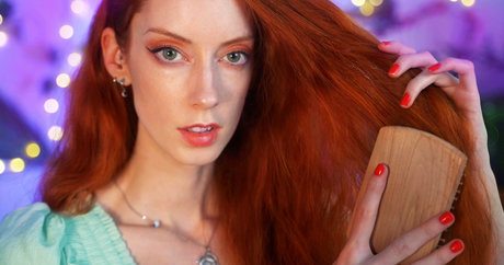 Miss Chloe ASMR model freie bild