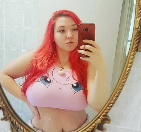 Ariel Vanderberg model freie foto