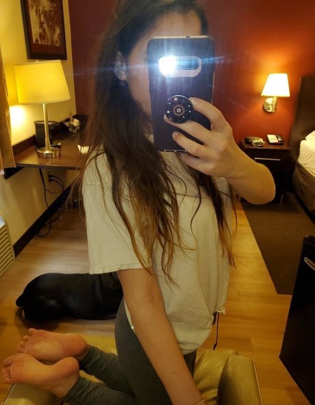 TwoPrettyFeet exklusive pornografische galerie