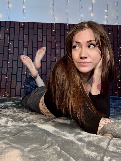 Kiki Kitsune nackt top archiv