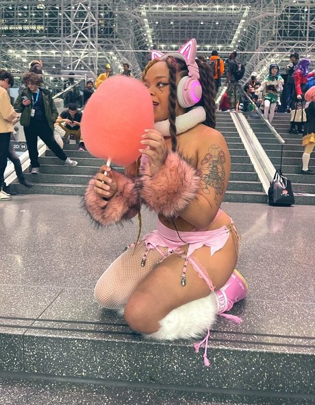 Kikicheea hübsche pornostar bilder