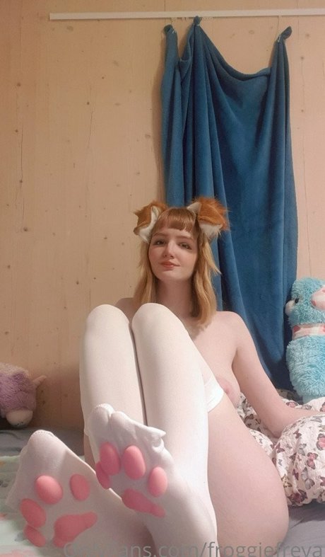 FroggieFreya erwachsene akt foto