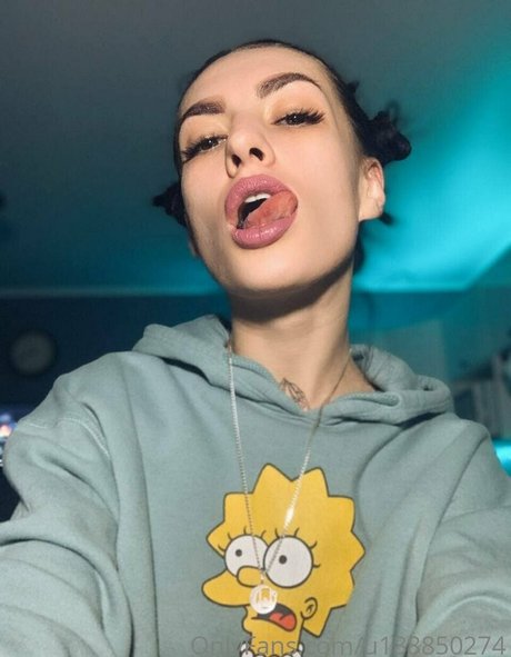 mikki likki sexy nackte bilder