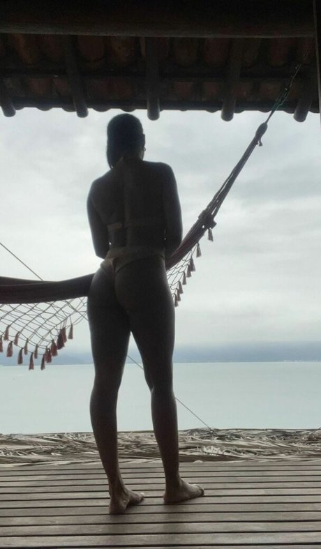 Negra Li erotische exklusive bilder