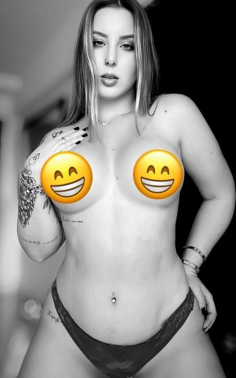 Karen Marandola porno hübsche bild