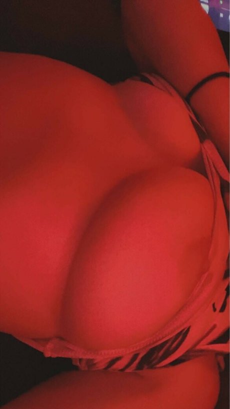 Hioobs schöne pornografische bild