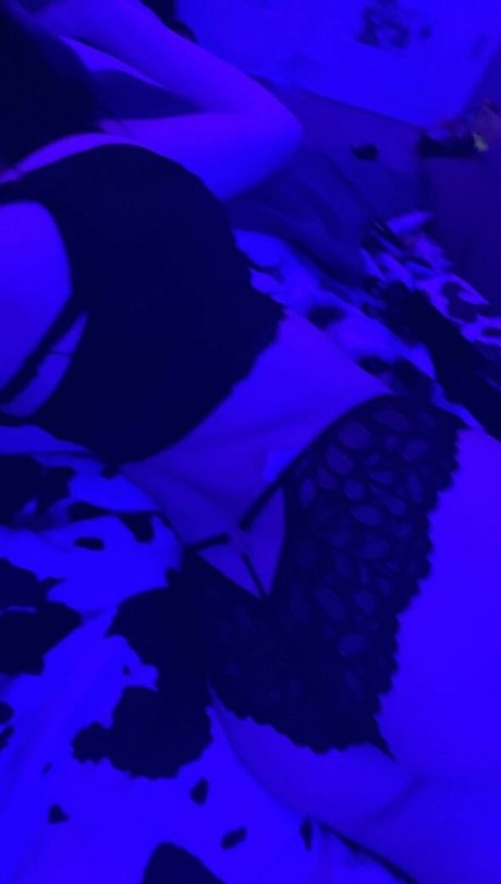 Hioobs freie nacktheit bild