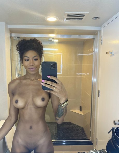 nadiajay porno perfekte foto