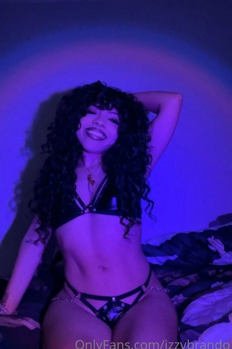 izzykento pornografische foto