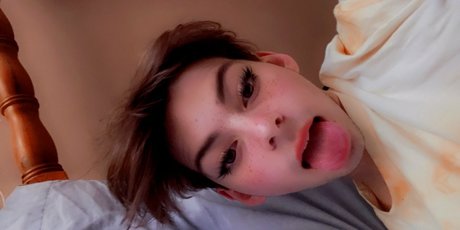 Fr3ddii nackt freie foto