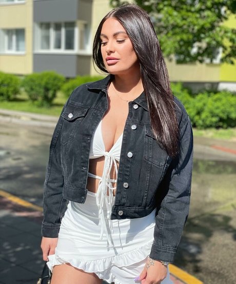 Agne Agnieska model heiße bild