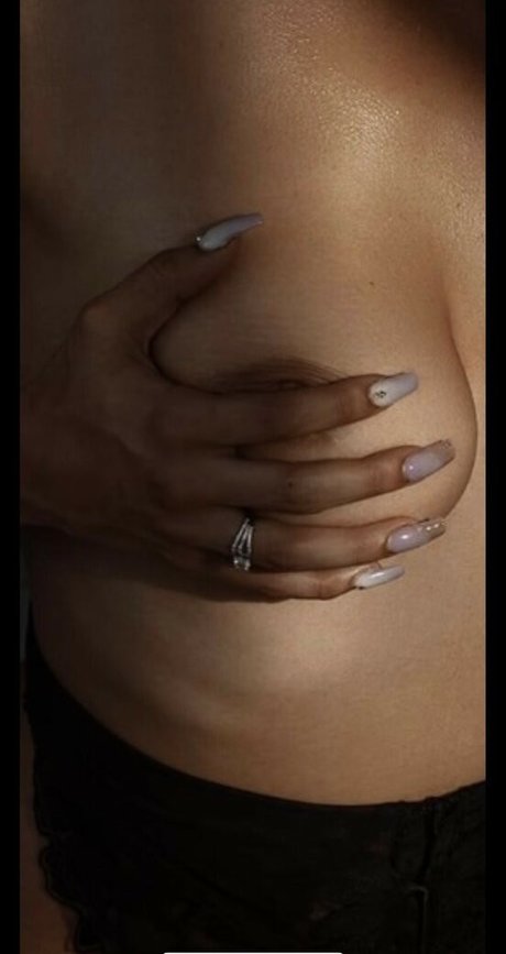 Hannah McClean top nackt fotos