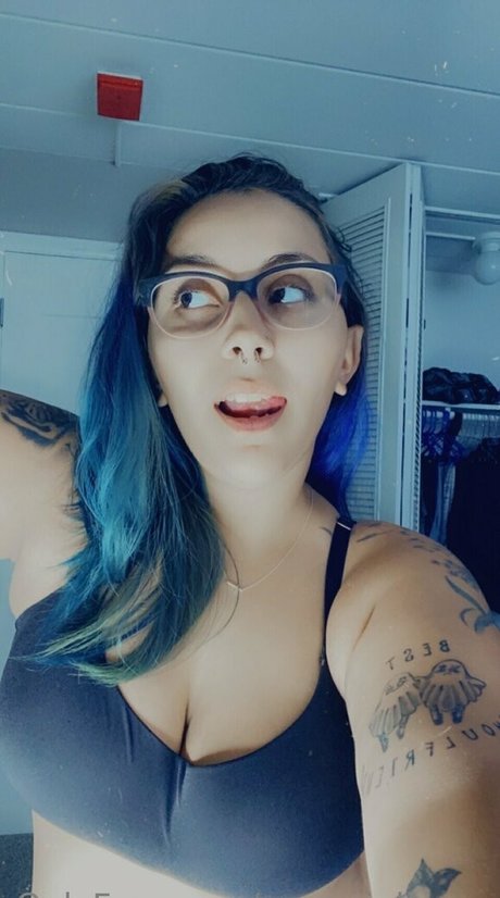 queenjuliaoxx schauspielerin perfekte galerien