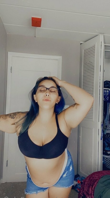 queenjuliaoxx model foto