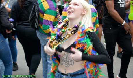 Emberlynn Schmidt erwachsene perfekte bild