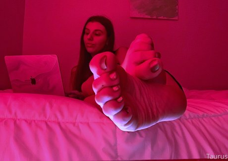 tastytaurustoes pornostar exklusive foto