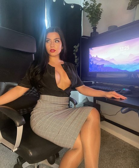 Lily Fiore erotische porno fotos