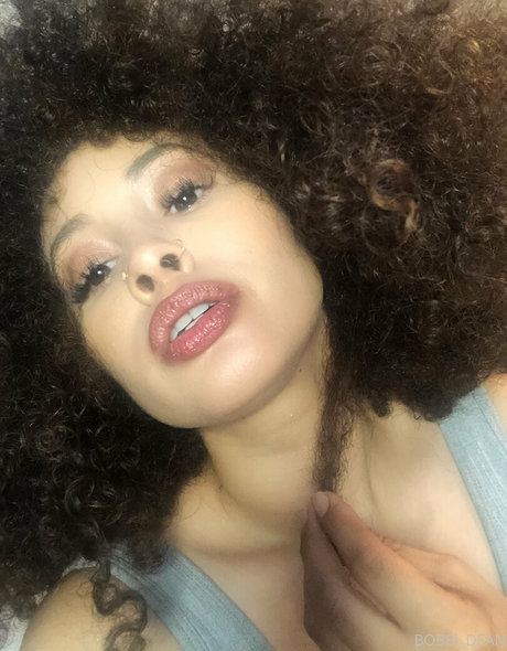 asiatische studentin onlyfans sexy galerie