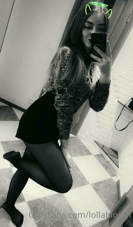 sehr dünne onlyfans schöne perfekte bild