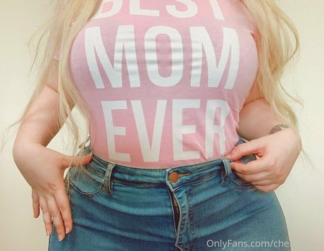 dunkle brustwarzen onlyfans schöne hübsche bilder