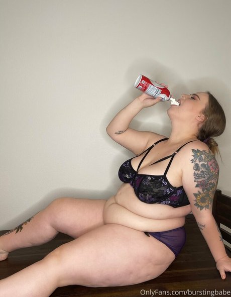 burstingbabe schauspielerin beste bilder