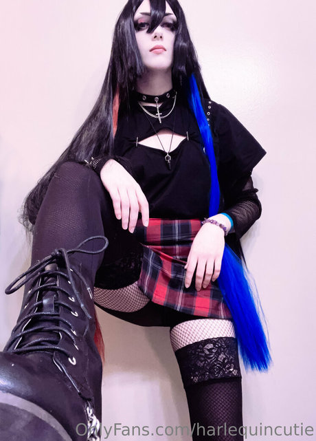 harlequincutie schauspielerin kunst galerien