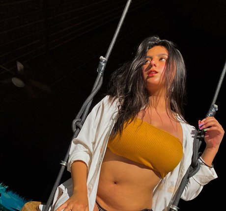 Danahe Vasquez model schöne bild