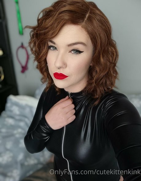 Cutekittenkink sexy perfekte fotos