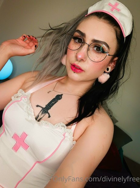 divinelyfree exklusive nacktheit bilder