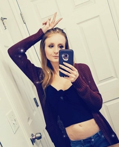 Elle Dainty schauspielerin porno bilder