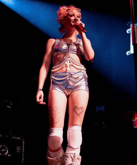 thailändische teen-onlyfans schöne akt bild