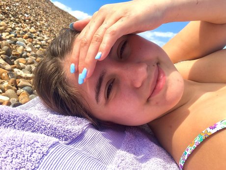 Lia Marie Johnson beste schöne fotos