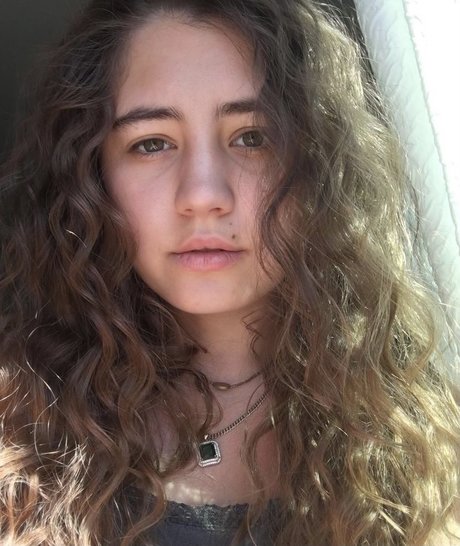 Lia Marie Johnson top exklusive galerie