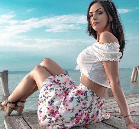 Nadinechase erwachsene perfekte bild