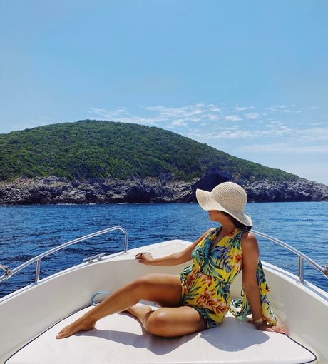 Helia Soltani model sexy archiv