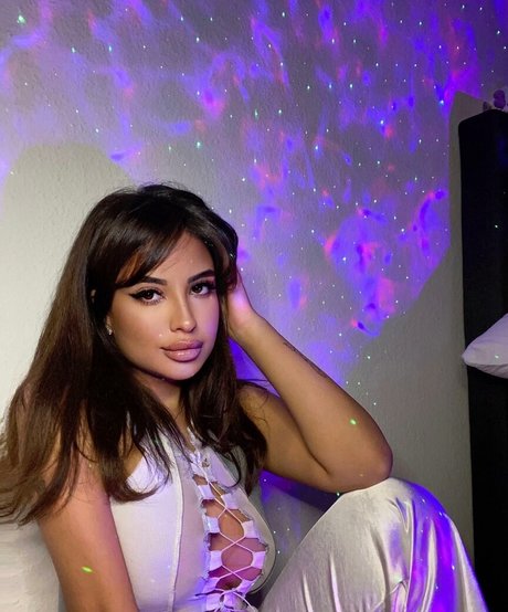 Helia Soltani schauspielerin schöne fotos