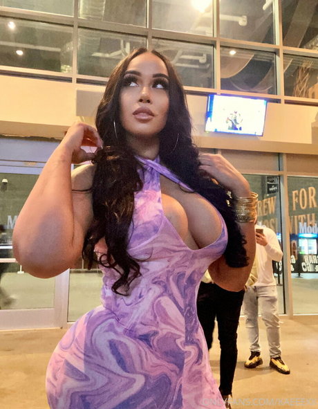 kaeeexx model nackten foto