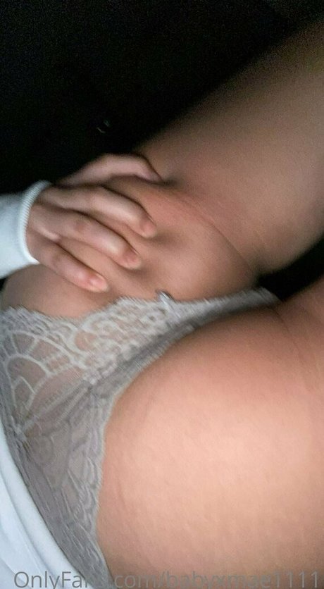 babyxmae1111 porno nacktheit foto