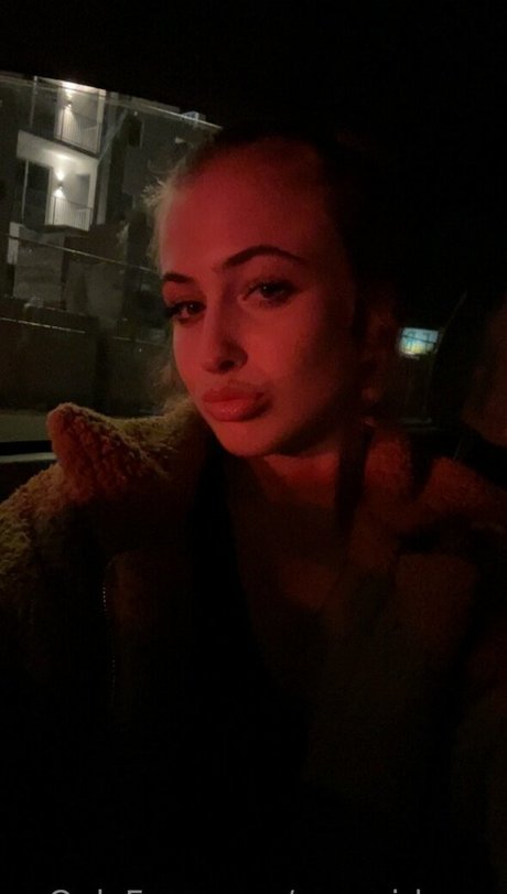 yourgirlzoey hübsche nackt galerien