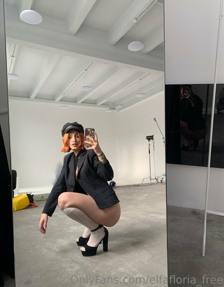 elfafloria free xxx nackte galerie