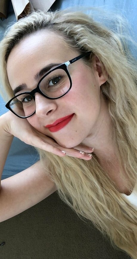 sandpaperscissors erotische kunst galerien