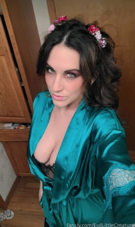 Evil Little Creature nacktheit freie fotos